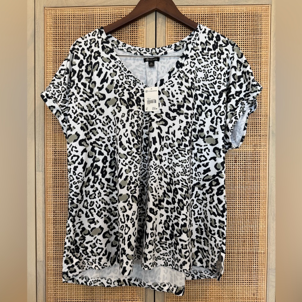 Versona Leopard Print Top, Cheetah V-Neck Tee, XL, NWT - Picture 4 of 6